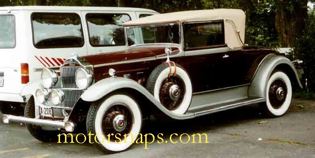 Packard Model 833 4dr