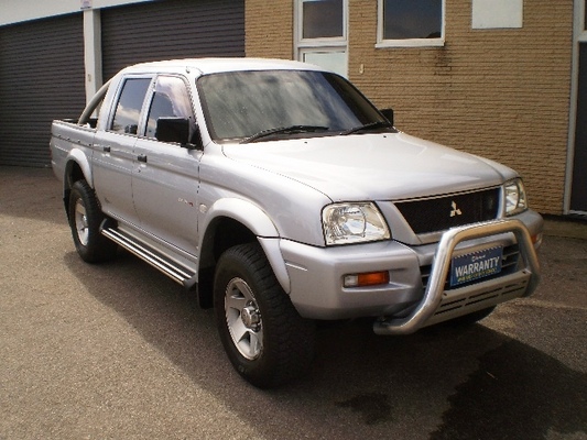 Mitsubishi Triton 32 V6