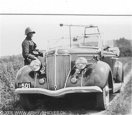 Ford V8 Convertible Sedan