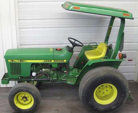 John Deere 750