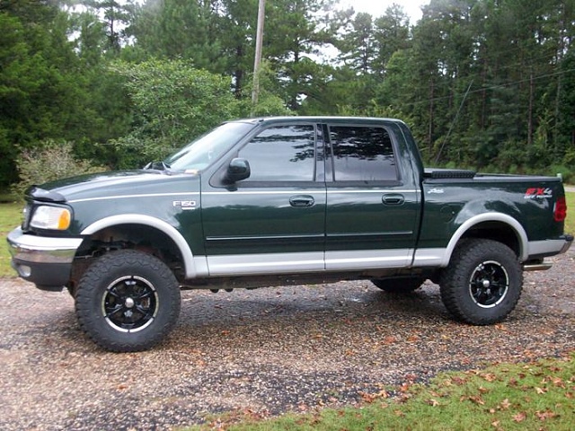 Ford F-150 Lariat FX4 SuperCrew