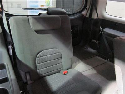 Nissan Pathfinder 30 SE V6