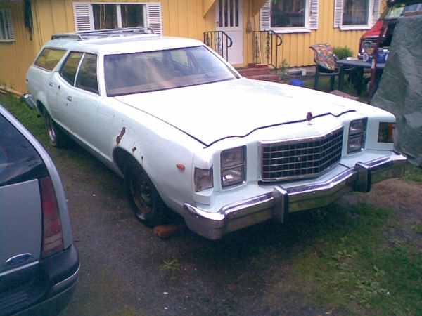 Ford LTD II wagon