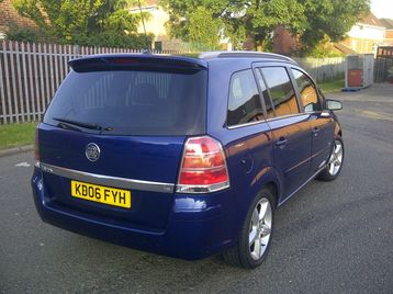 Vauxhall Zafira 18