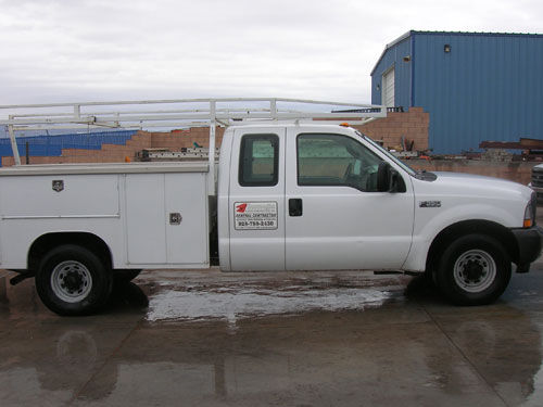 Ford F-950 Super Duty Custom Cab