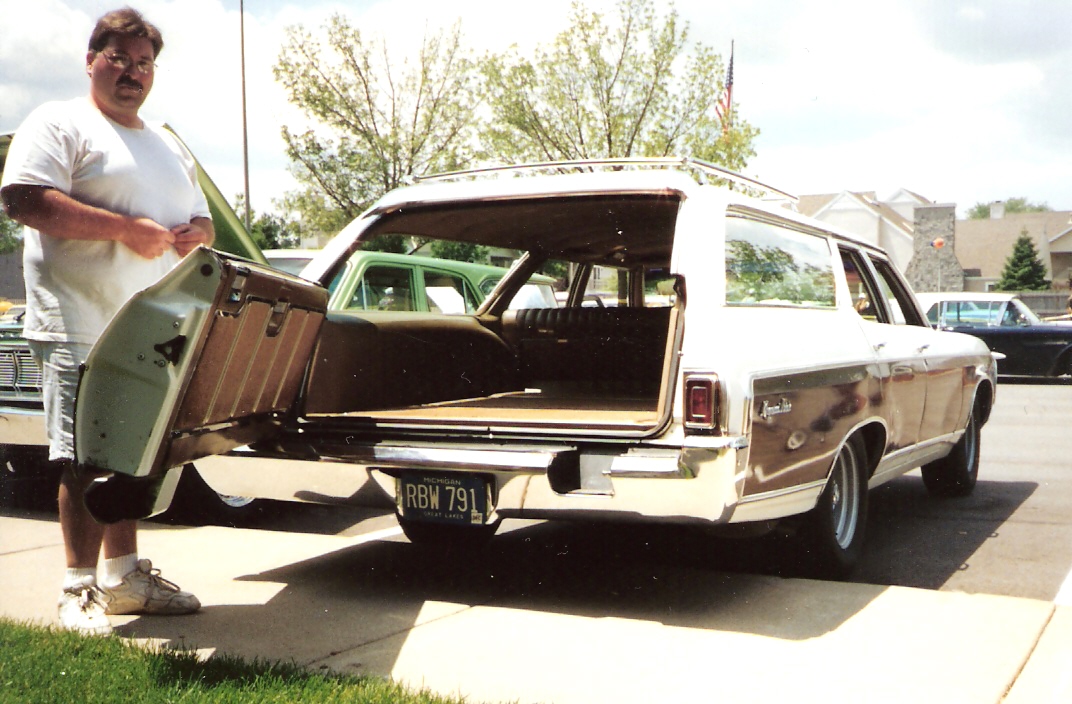 Chevrolet Kingswood Estate