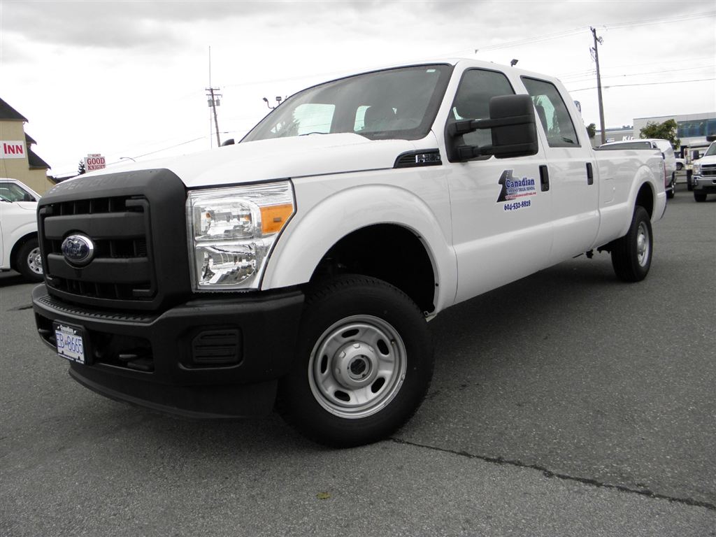 Ford F-250 XL Crew Cab