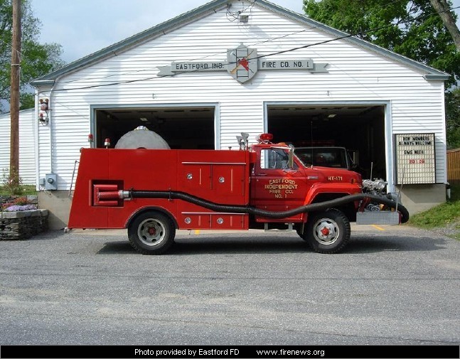 Ford F-700 Pierce pumper