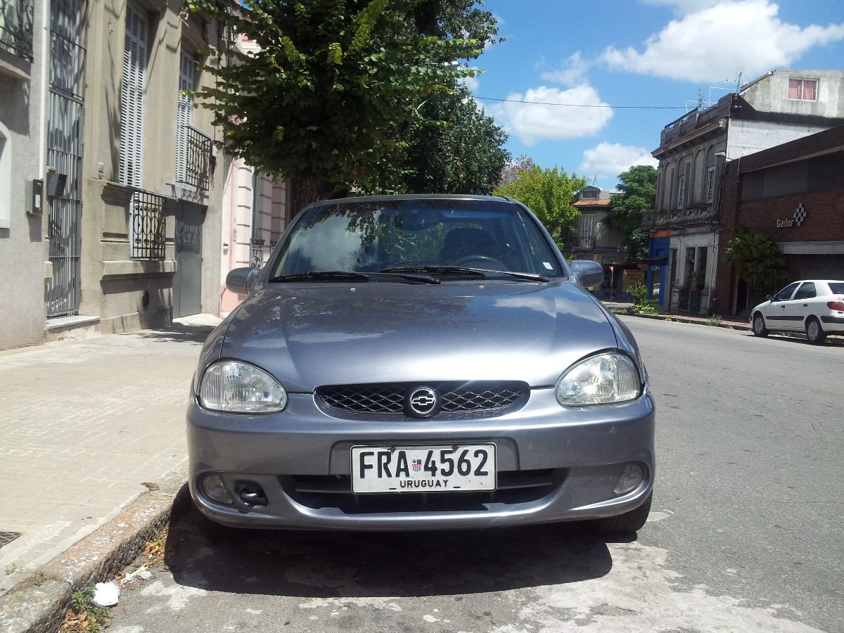 Chevrolet Corsa GLS 16