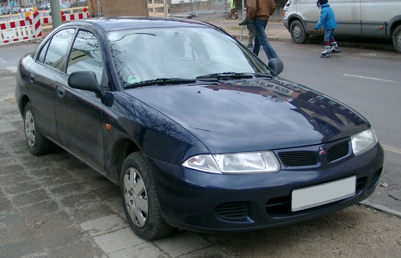 Mitsubishi Carisma 18 GLS Liftback