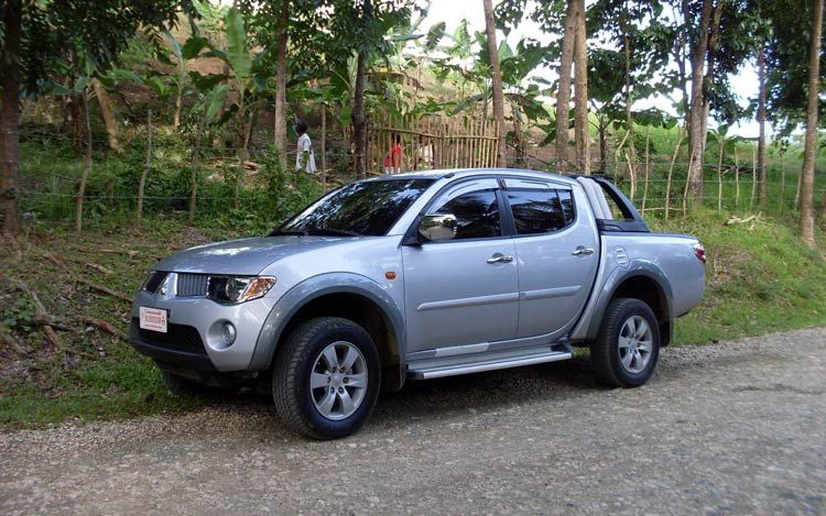 Mitsubishi Strada