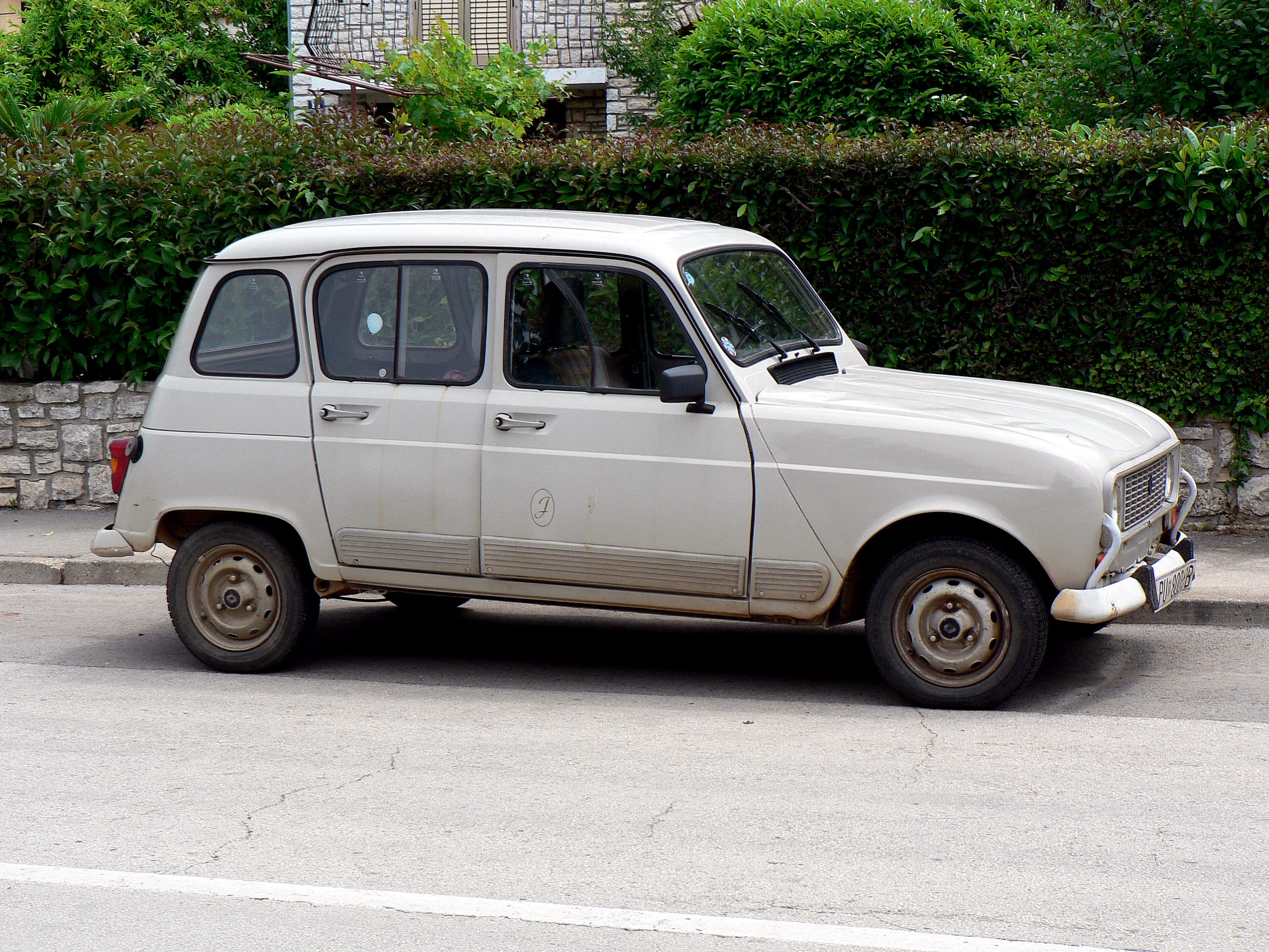 Renault 4