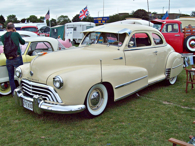Oldsmobile Series 66 club coupe