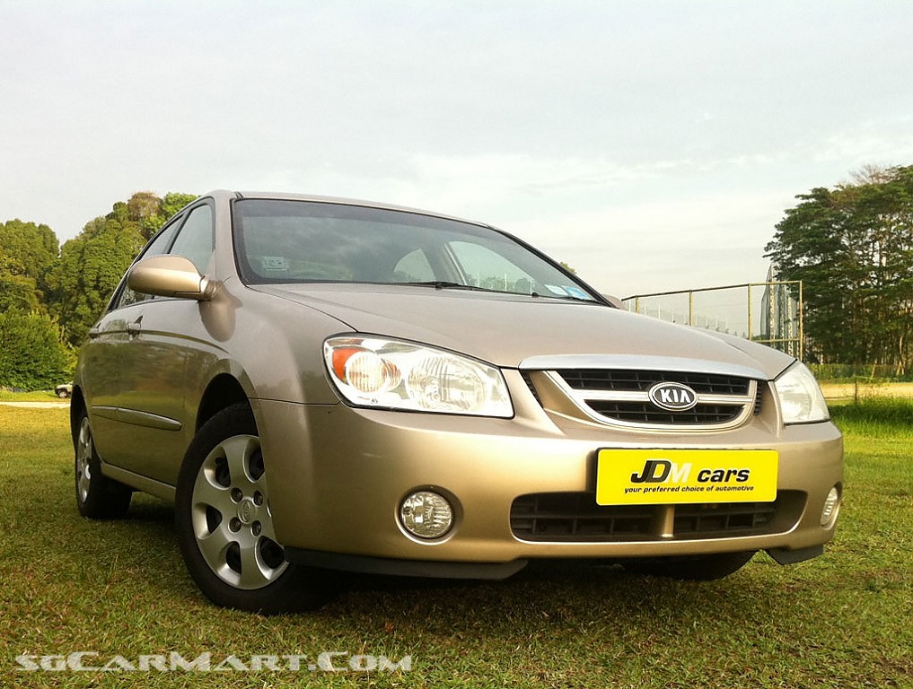 Kia Cerato HB 16 EX