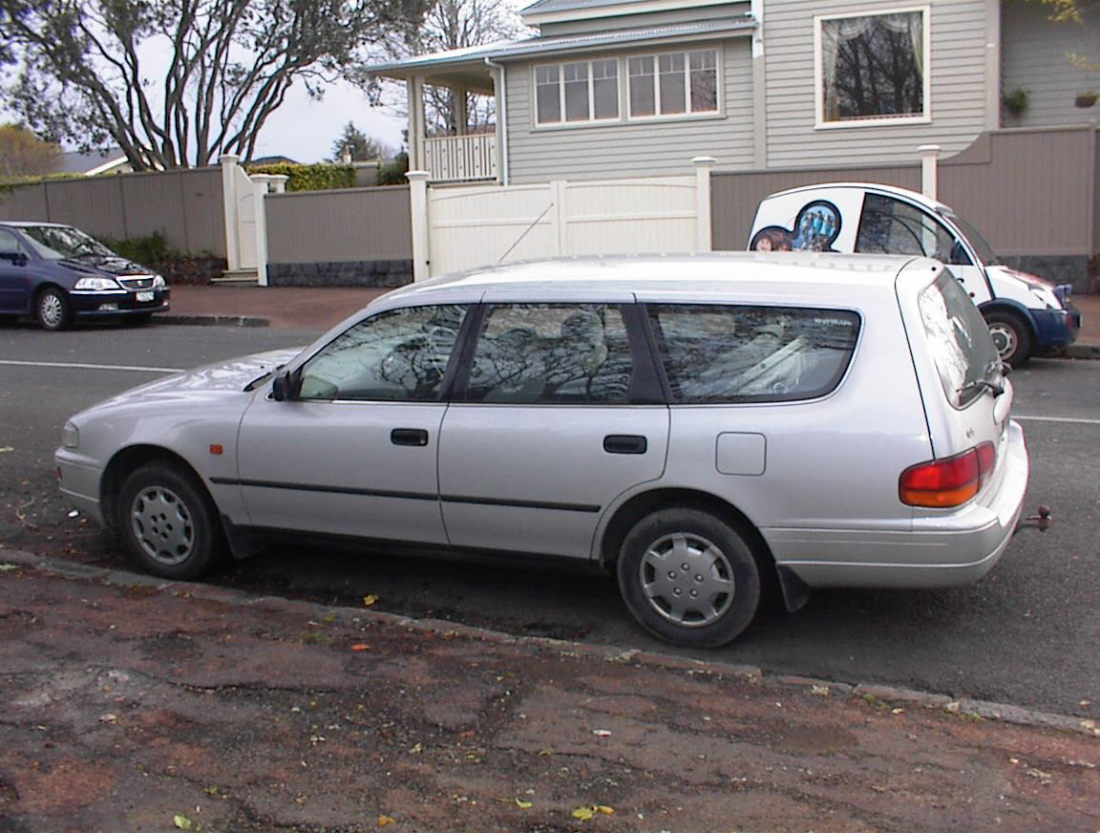 89 toyota camry wagon #1