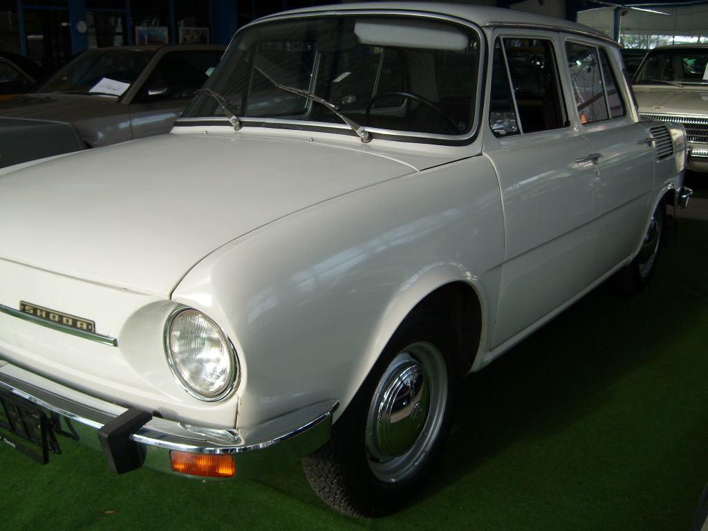 Skoda S100