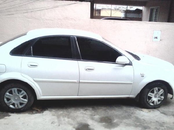 Chevrolet Optra LS 18