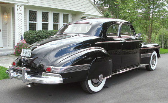 Oldsmobile Series 90 Club Coupe