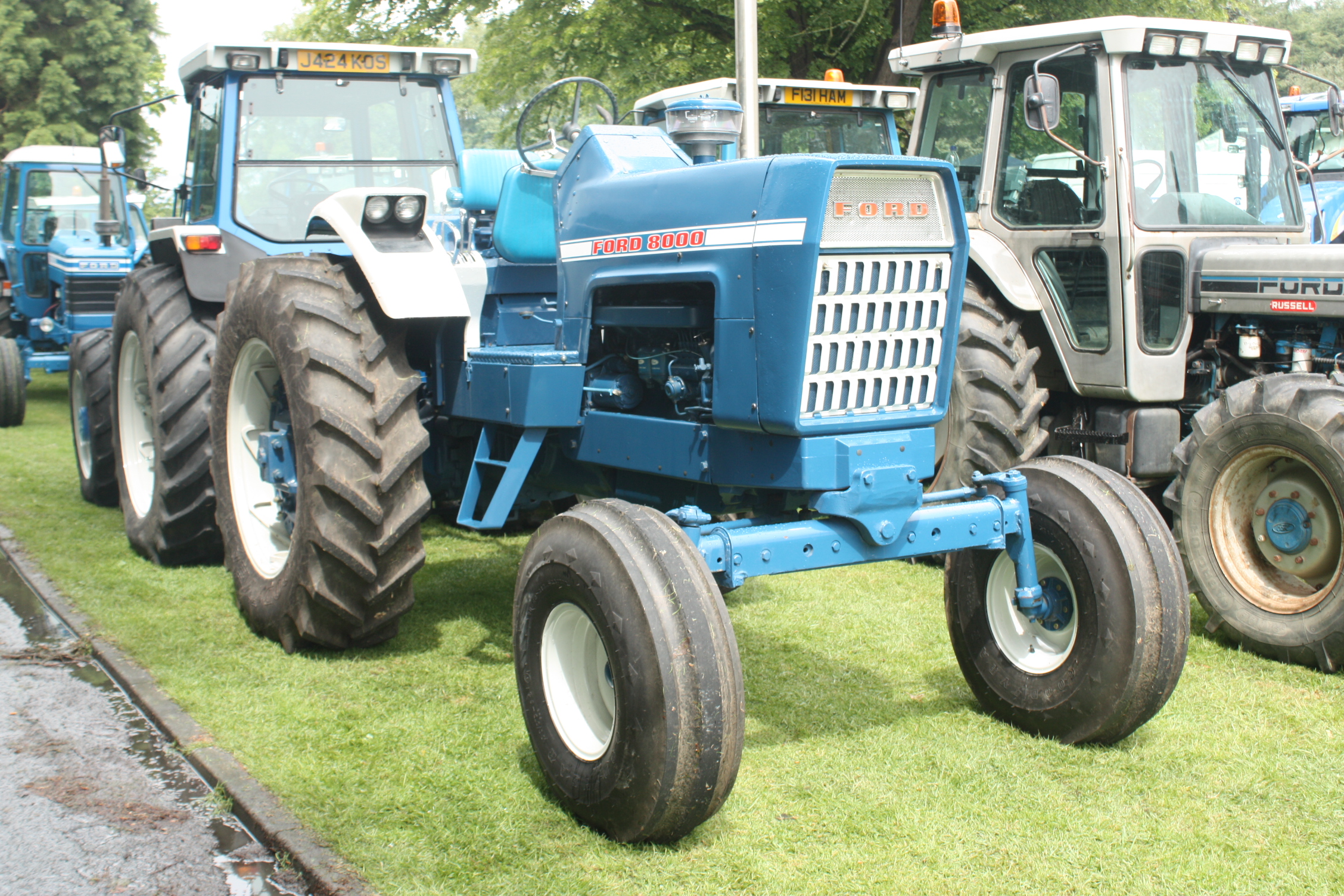 Ford 8000