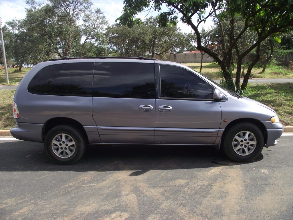 Chrysler Grand Caravan LE