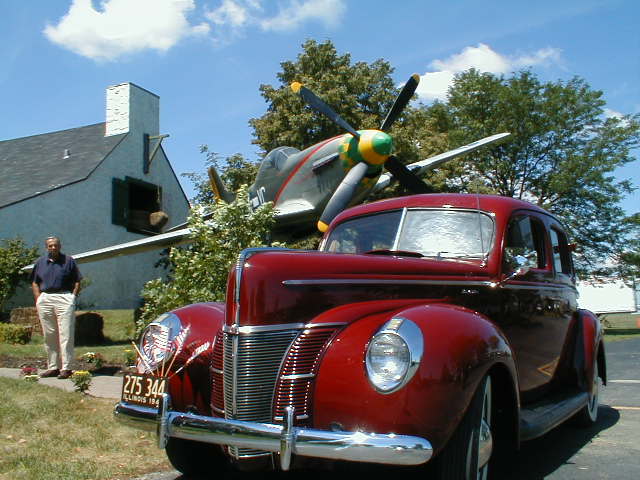 Ford Deluxe Fordor Sedan