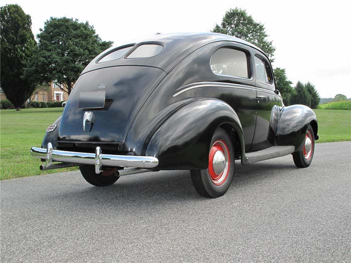 Ford Standard tudor