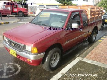 Chevrolet Luv DLX 2300 Space Cab