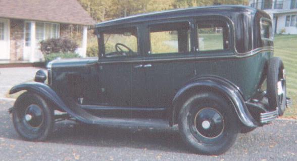 Chevrolet Standard EC sedan