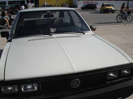Volkswagen Passat LS wagon