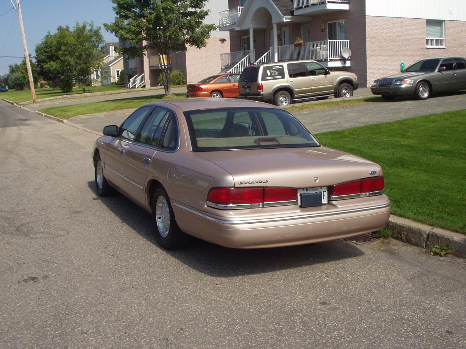 Ford Crown Victoria