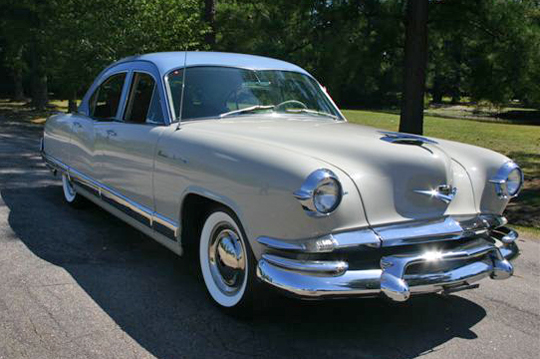 Kaiser Manhattan 4-dr Sedan