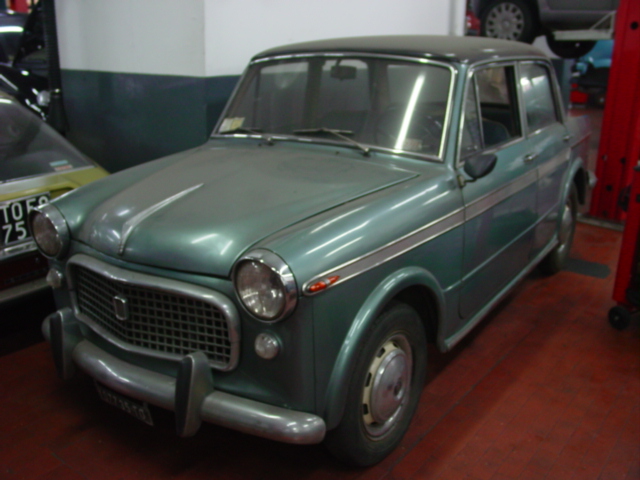 Fiat 1200 GRAN LUCE