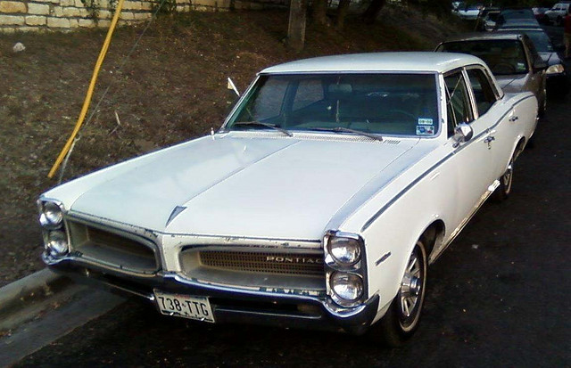 Pontiac Tempest 4dr