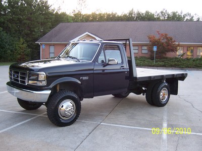 Ford F-350 flatbed