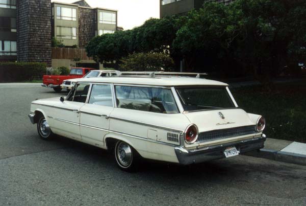 Ford Falcon Futura 289 Sedan