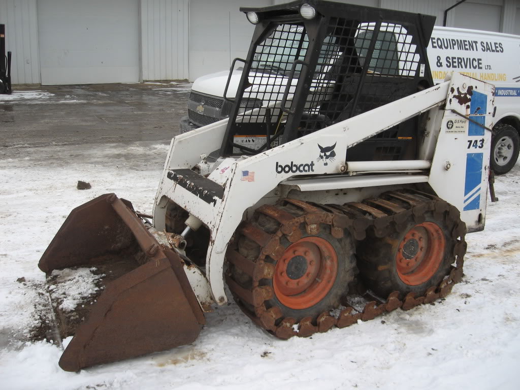 Bobcat 743