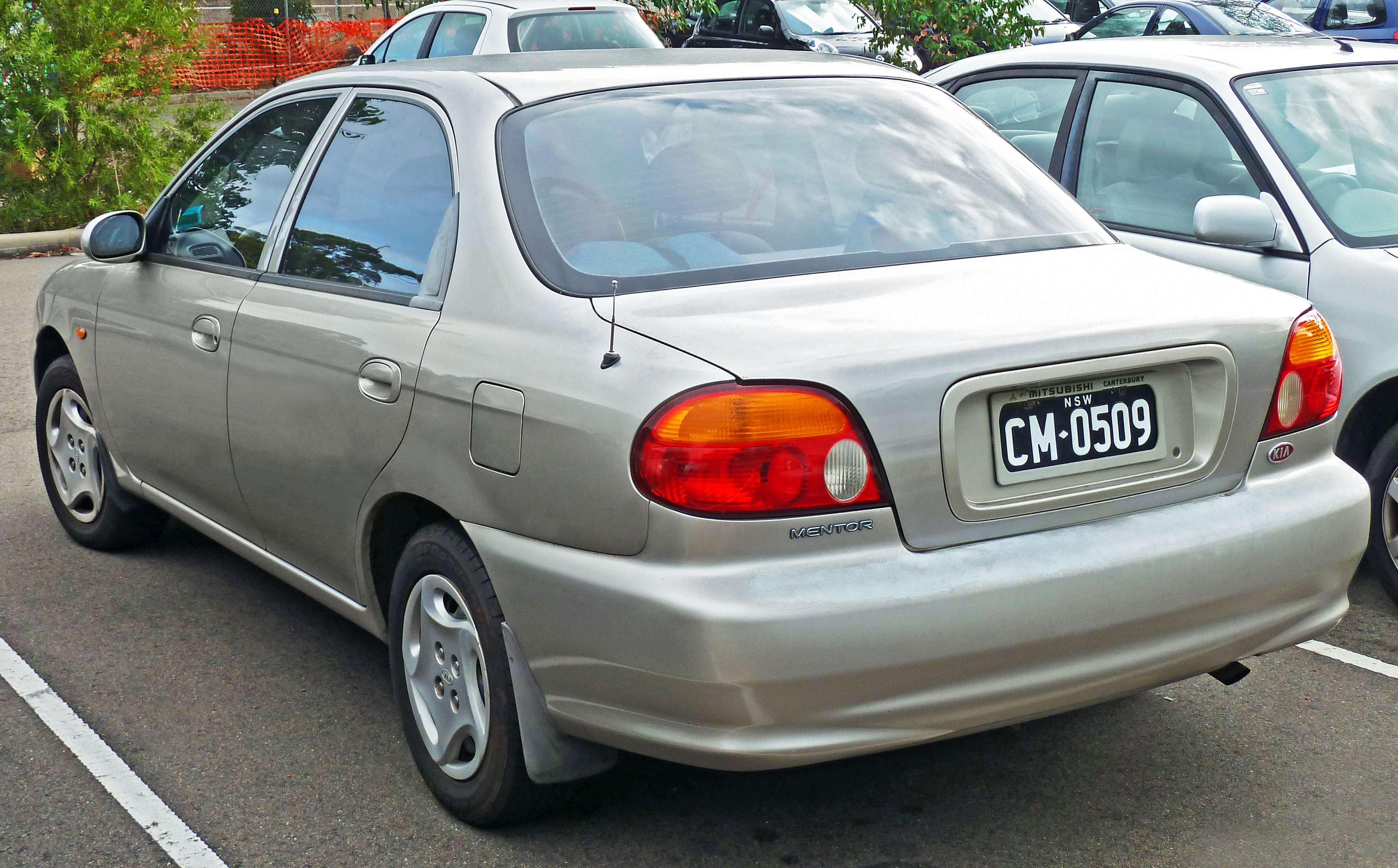 Kia Mentor GLX