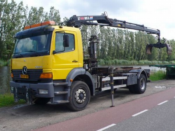 Mercedes benz atego 1823 specifications #1