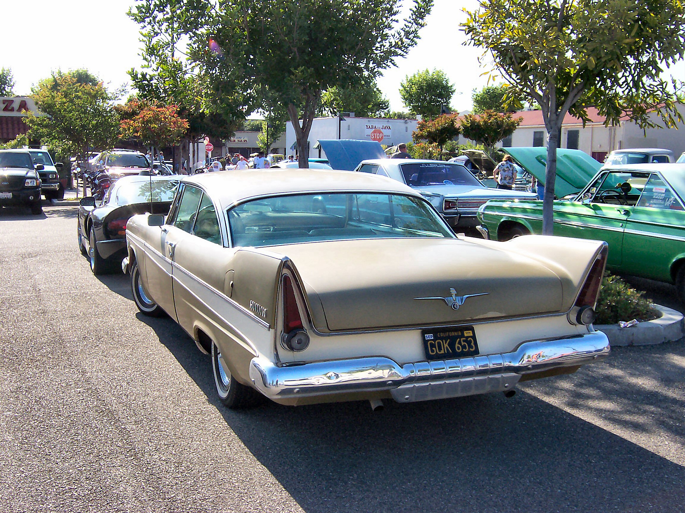 Plymouth Belvedere