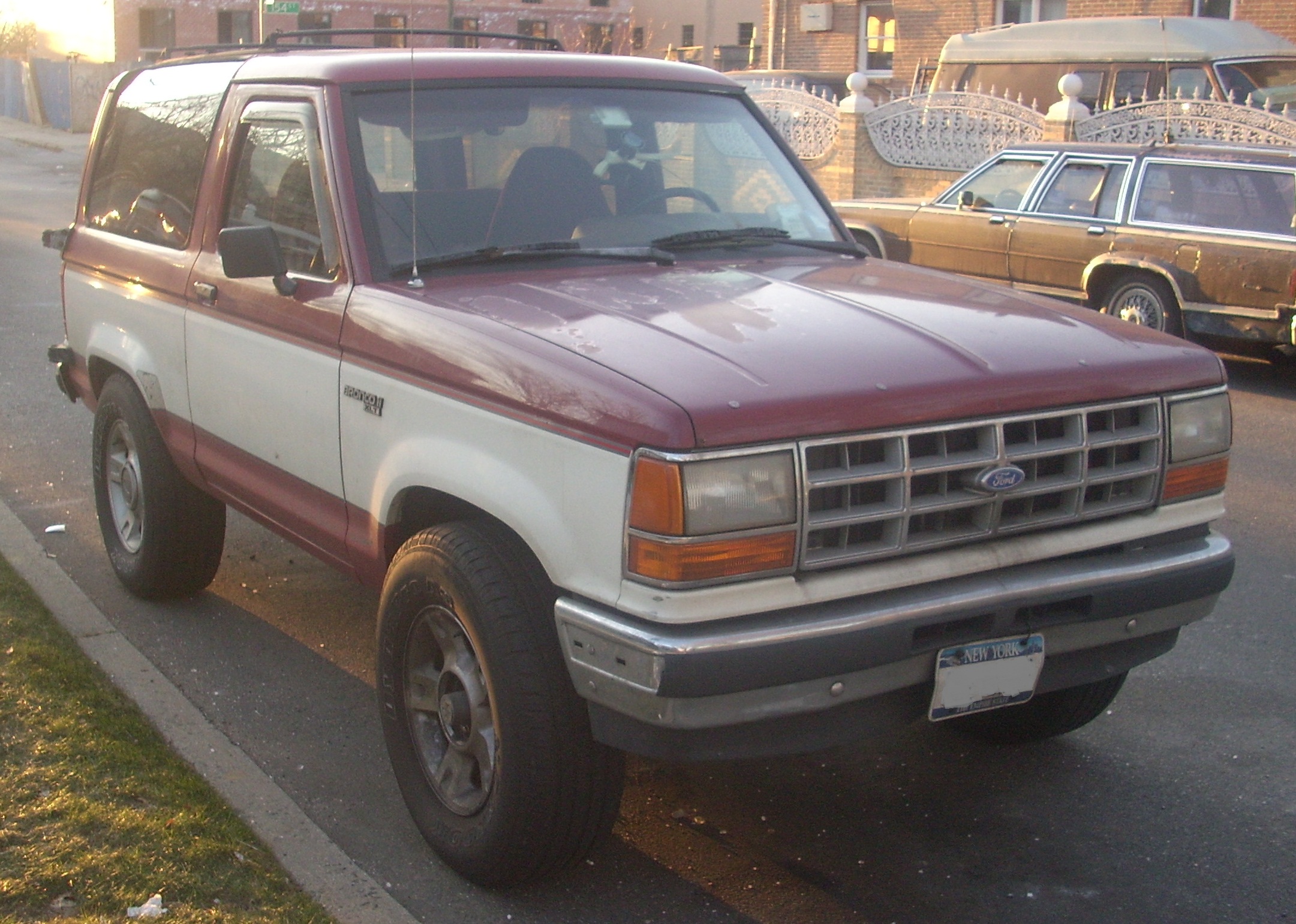 Ford Bronco II XLT