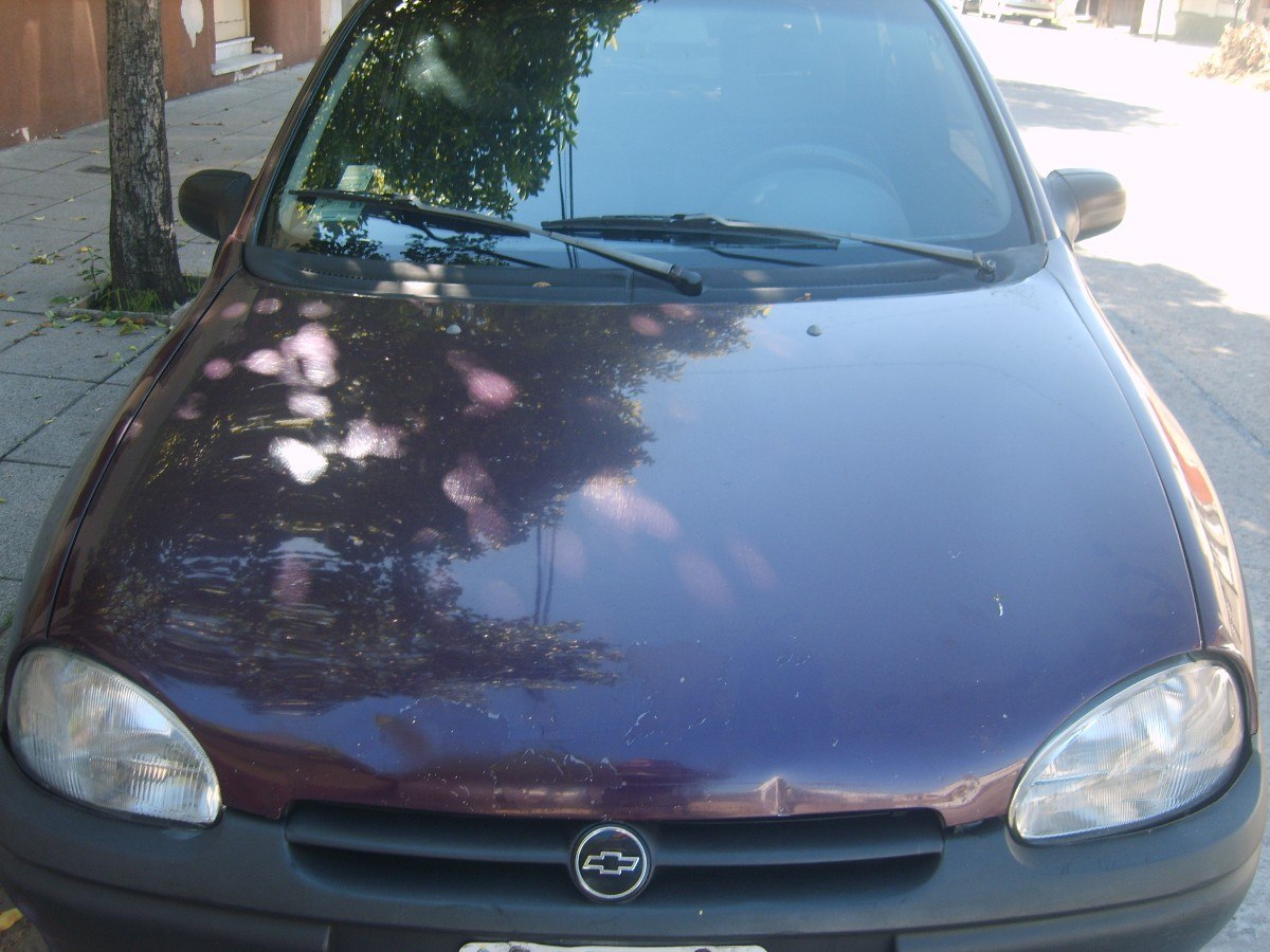 Chevrolet Corsa GL 16 Sedan