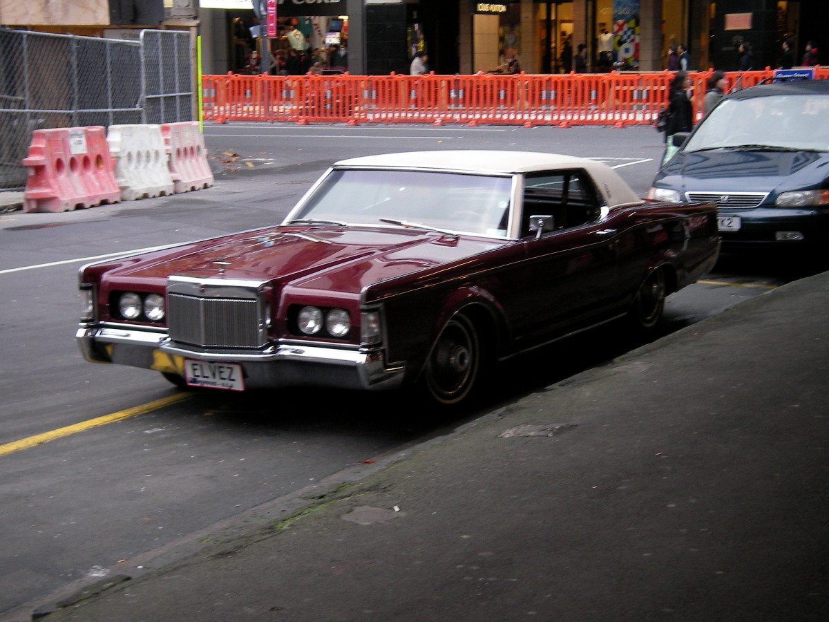 Lincoln Continental Lucresio Edition