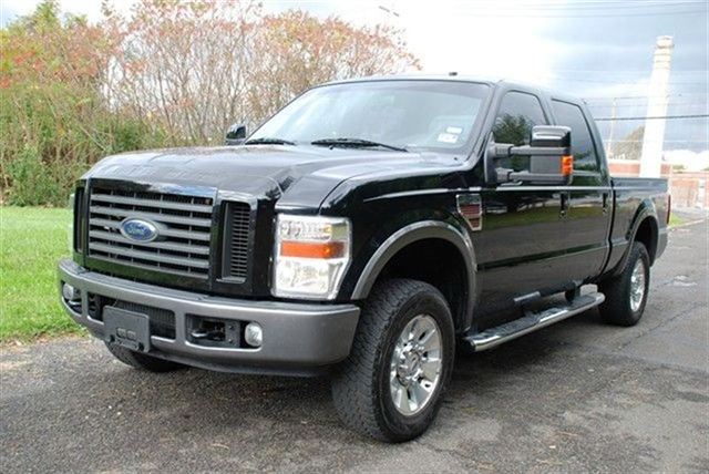 Ford F-250 Lariat Super Duty FX4