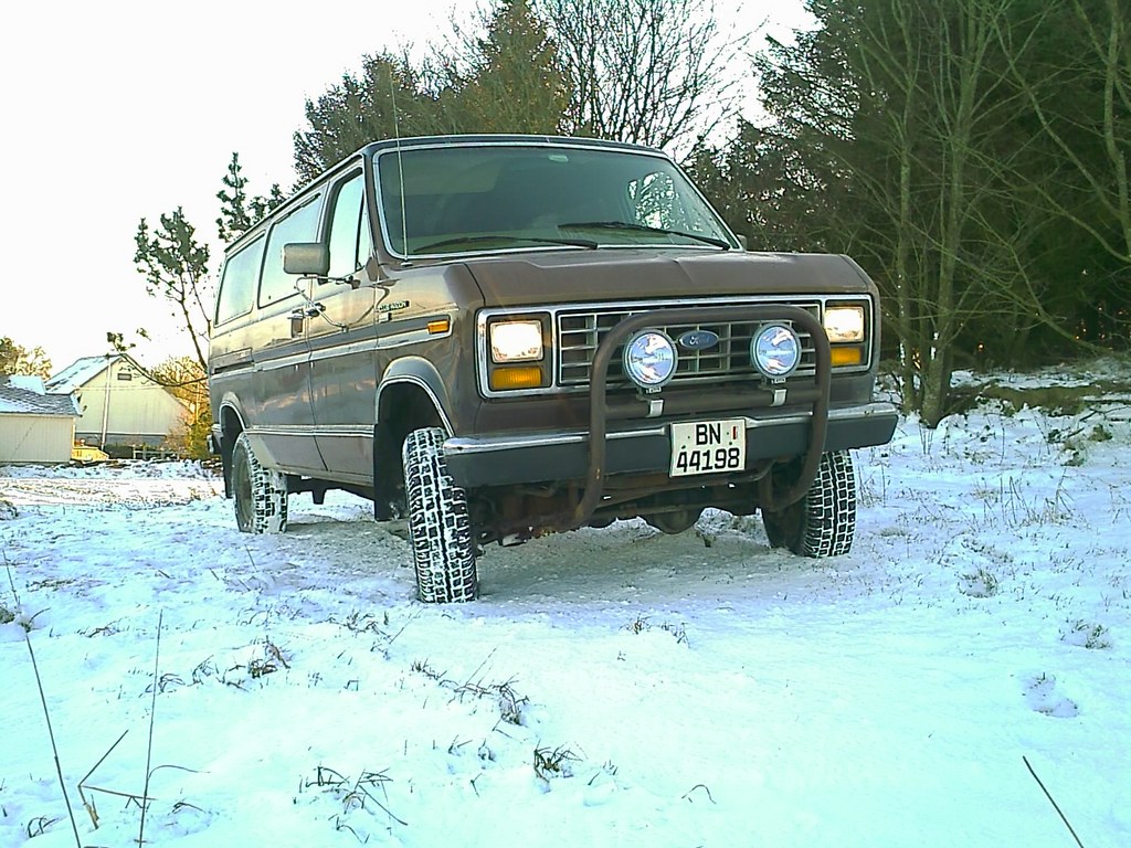 Ford Club Wagon XLT