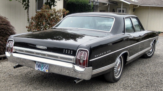 Ford Galaxie 4dr