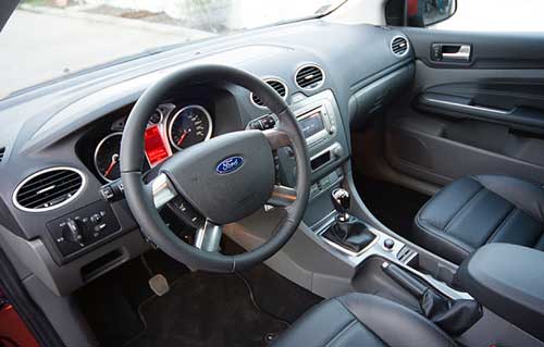 Ford Focus Ghia Hatch