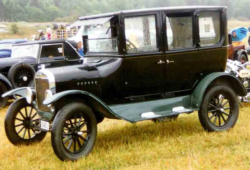 Ford Model T sedan