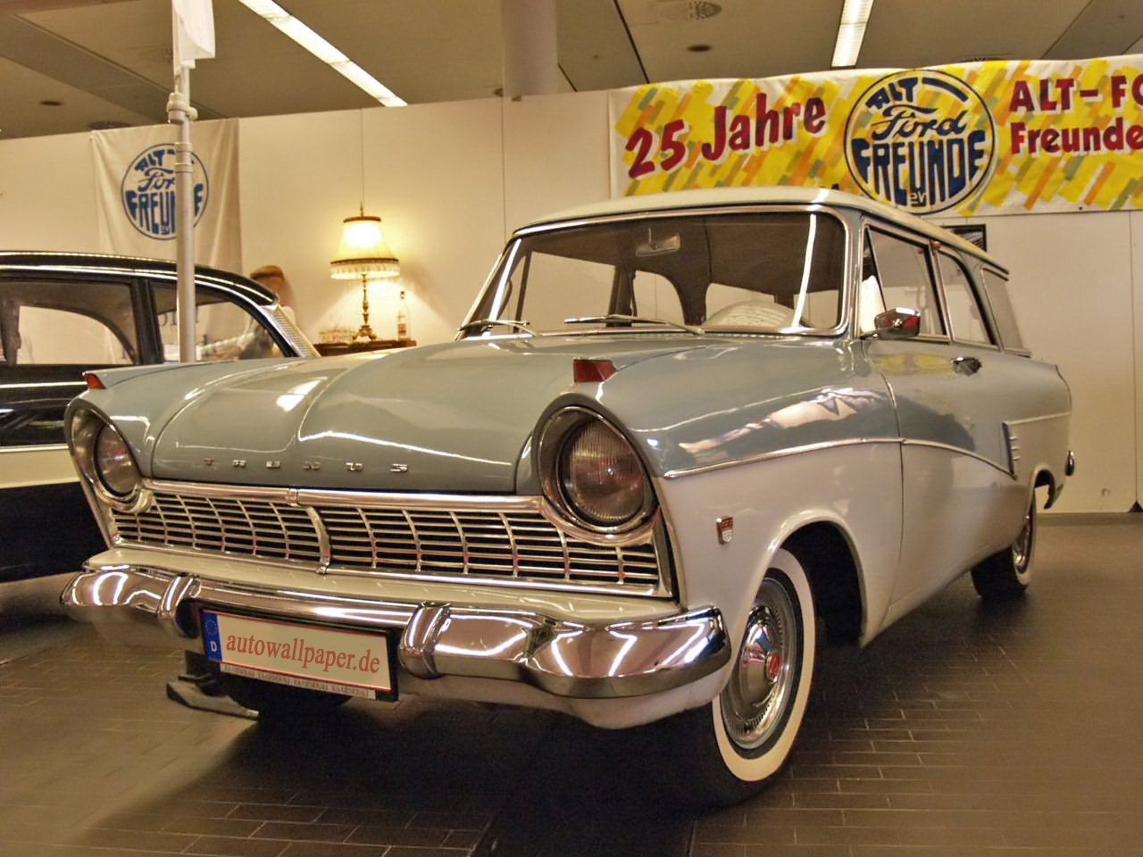 Ford 17 M De Luxe