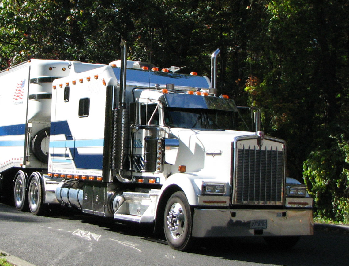 Kenworth W900