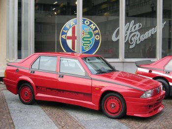 Alfa Romeo 75 18 Turbo
